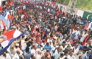 سنڌ جي ٻيٽن تي نئين بندرگاهه ٺاهڻ واري رٿا تي ماحولياتي ادارن جو احتجاج سنڌ جي ٻيٽن تي نئين بندرگاهه ٺاهڻ واري رٿا تي ماحولياتي ادارن جو احتجاج