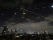 ايران جا اسرائيل تي نوان حملا؛ تل ابيب ۽ حيفا ۾ 5 ڄڻا مارجي ويا، ڪيترائي زخمي ايران جا اسرائيل تي نوان حملا؛ تل ابيب ۽ حيفا ۾ 5 ڄڻا مارجي ويا، ڪيترائي زخمي